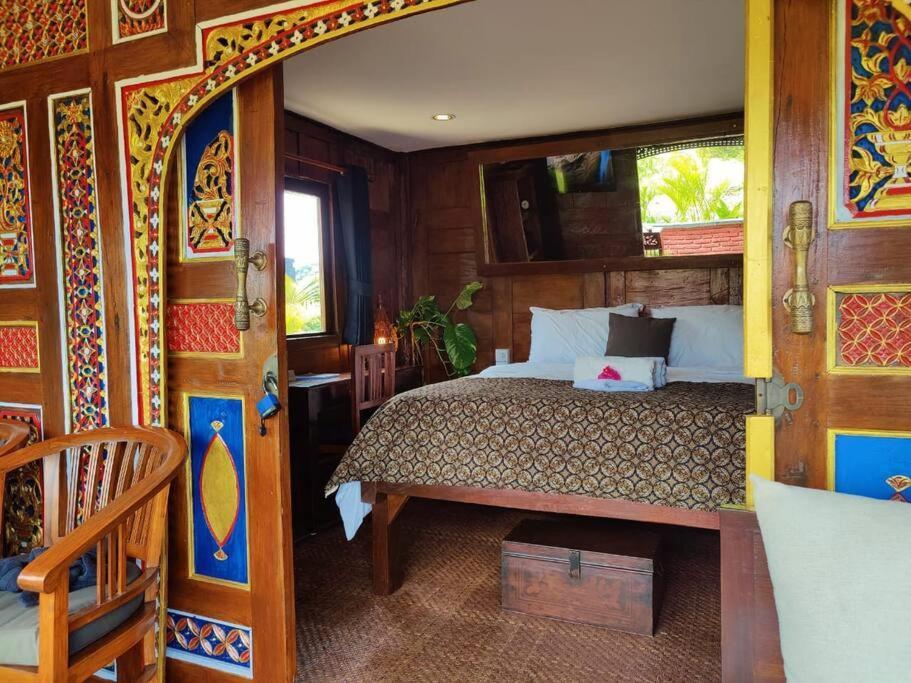 The Hidden Escapes Bingin- Sunset Rooftop Wood House With Ocean View & Private Kitchen 乌鲁瓦图 外观 照片