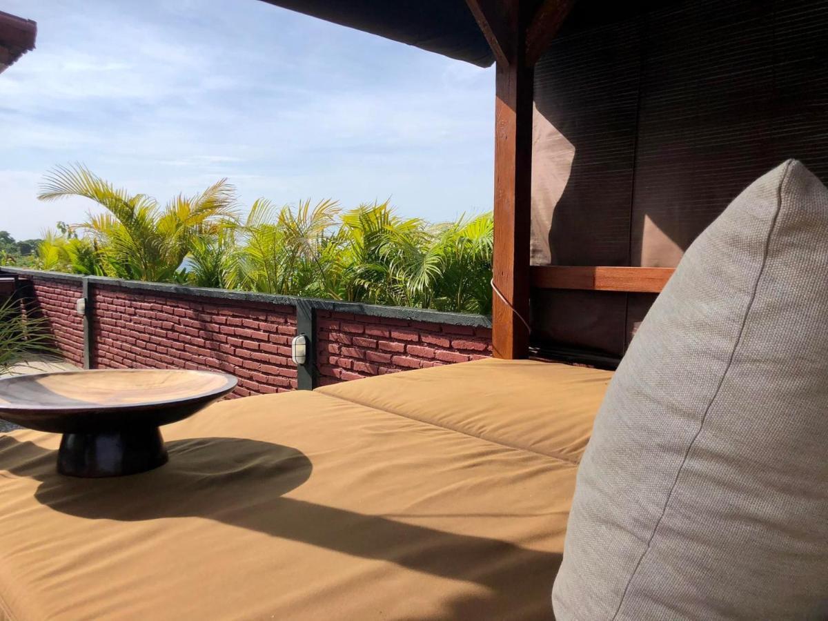 The Hidden Escapes Bingin- Sunset Rooftop Wood House With Ocean View & Private Kitchen 乌鲁瓦图 外观 照片