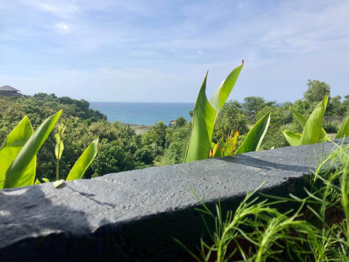 The Hidden Escapes Bingin- Sunset Rooftop Wood House With Ocean View & Private Kitchen 乌鲁瓦图 外观 照片